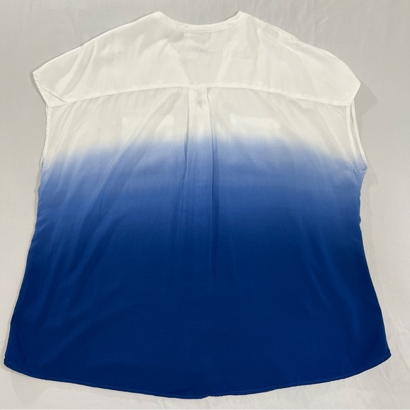 Torrid Challis Button-Front Dolman Sleeve Тор Block Color White N Blue Sz 1 (1X) - Picture 5 of 12